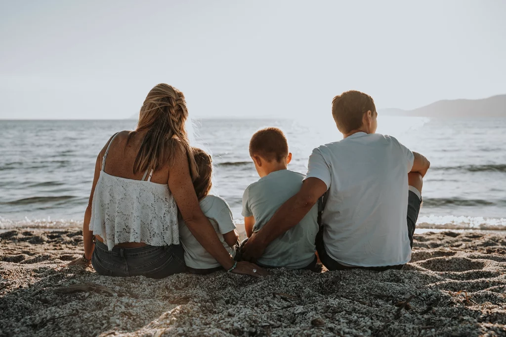 photographe, famille, séance photo, shooting, var, Provence, saint maximin, la roquebrussanne, toulon, hyènes, Aix en Provence