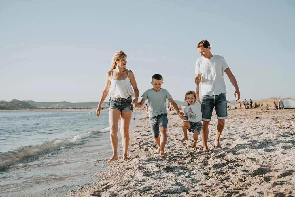 photographe, famille, séance photo, shooting, var, Provence, saint maximin, la roquebrussanne, toulon, hyènes, Aix en Provence