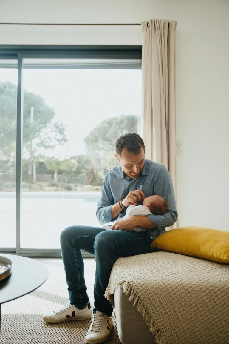 photographe, maternité, bébé, naissance, domicile, maison, famille, provence, var,